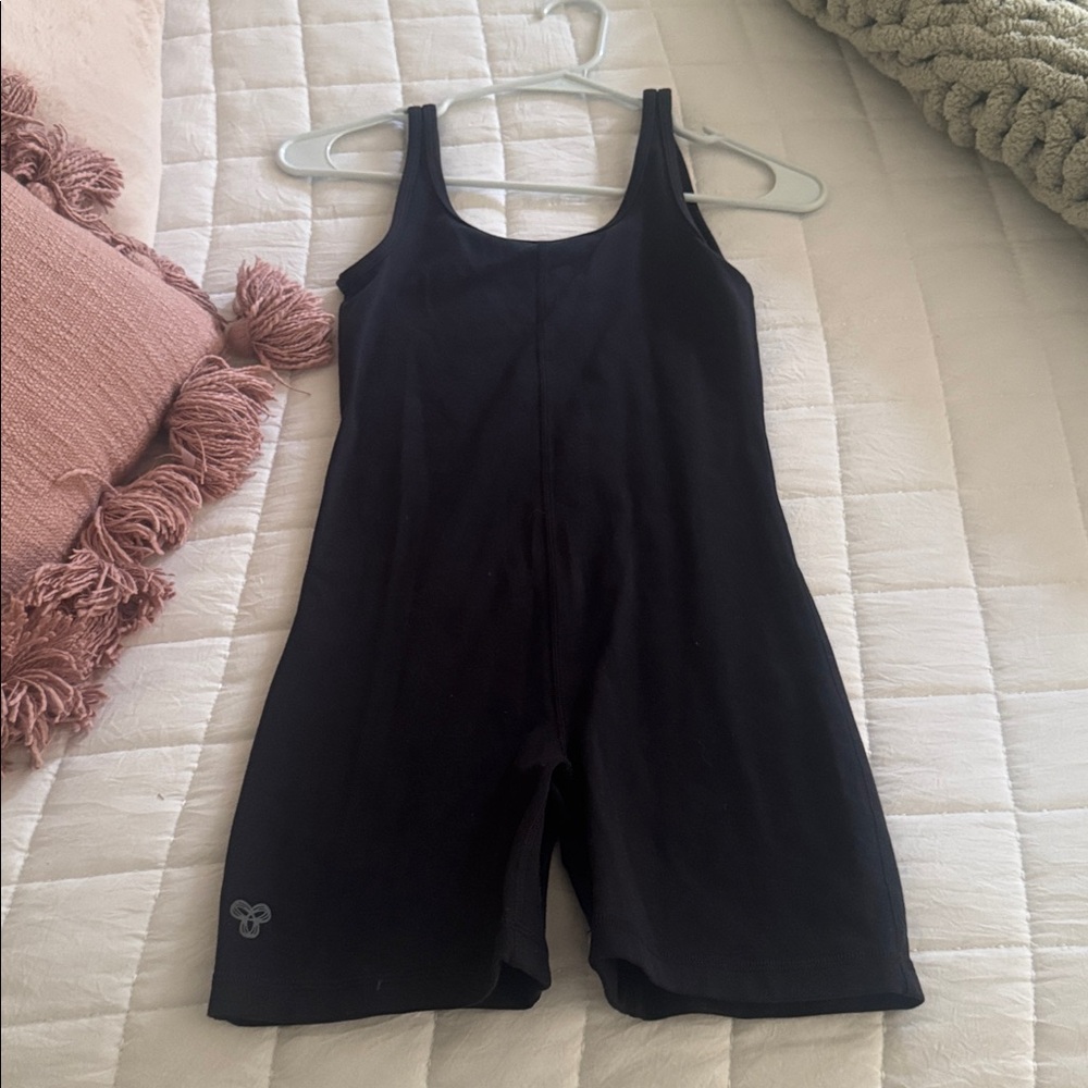 Aritzia TNA romper - Picture 2 of 4